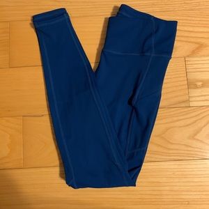 Athleta turquoise zipper pocket leggings
